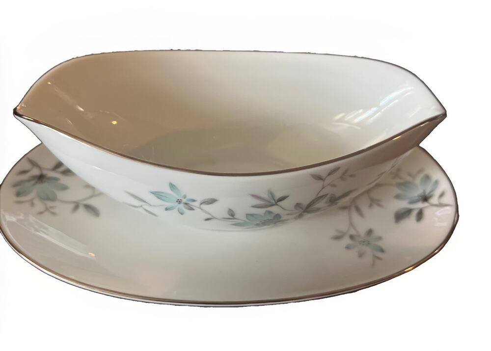 Vtg Noritake Lorene Gravy Boat Attached Underplate 5764 EUC Floral Vine Aqua